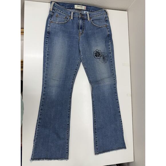 Levis Womens Jeans Size 10 M 515 Bootcut Denim Black Floral Embroidered Detail - Picture 2 of 11